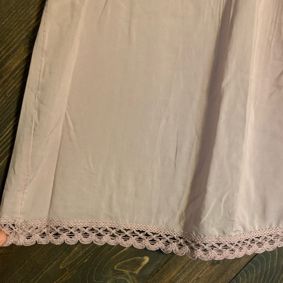 Sun & Shadow lacey tank - Picture 4 of 5